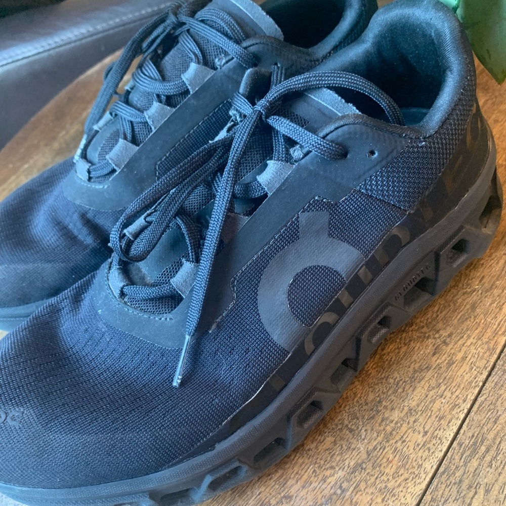 On Cloud Men's Cloudmonster Void Running Athletic… - image 7